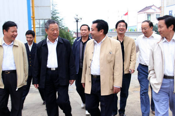 安徽省質(zhì)量技術監(jiān)督局局長張萬寬視察中德機床